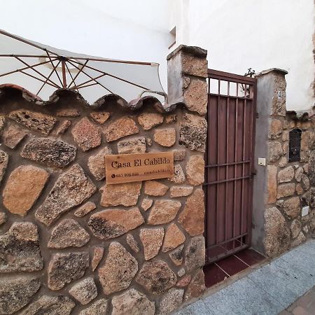 Casa Con Patio Y Chimenea En Piedralaves Villa Exteriör bild